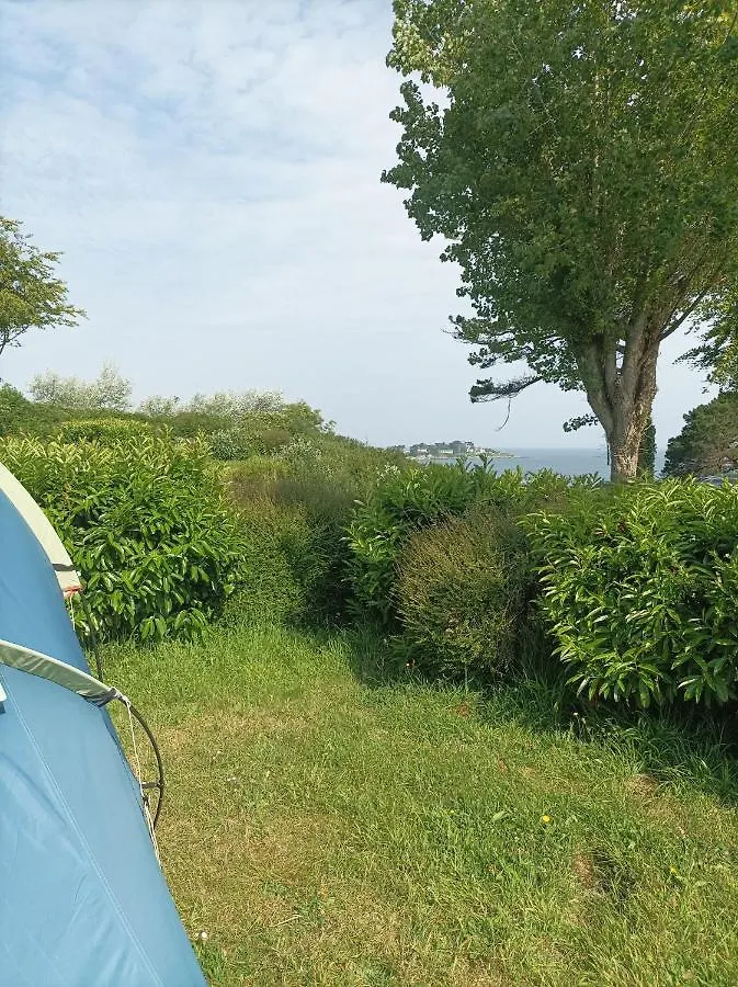Les Hortensias Grande Tente Familiale Deux Chambres Et Sejour Vue Mer Sur Camping Nature Plestin-les-Greves 0*,